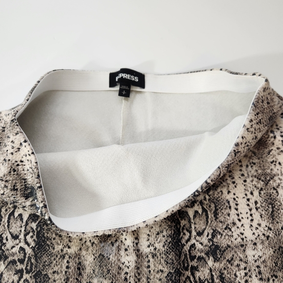 express womens reptile snake skin print shinny pull on pencil skirt sz s grey - Picture 5 of 9
